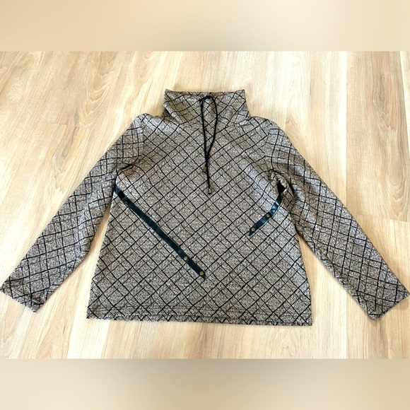 CAFE AU LAIT Vintage Cowl Neck Top with faux leather accents. Size Medium - Picture 3 of 9